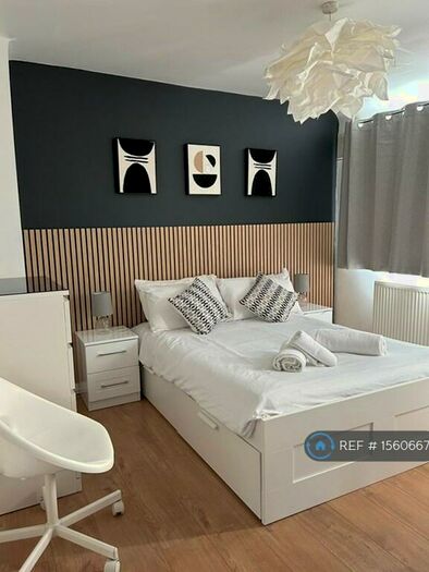 2 Bedroom Maisonette To Rent In Worsley Bridge Road, London, SE26