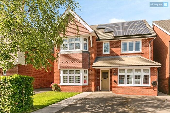 4 Bedroom Detached House For Sale In Norbreck Avenue, Crewe, Cheshire, CW2