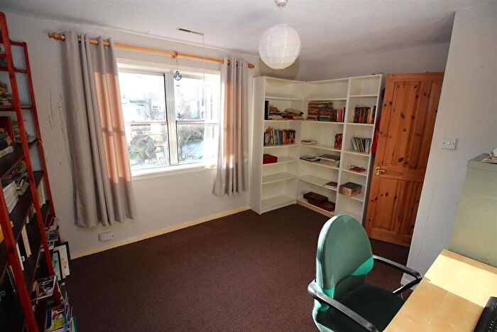3 Bedroom Terraced House For Sale In Pentland Avenue, Port Glasgow, PA14