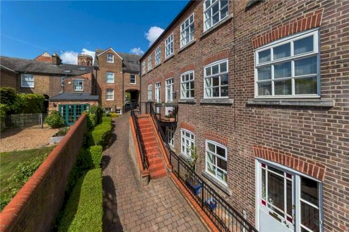 2 Bedroom Terraced House To Rent In Milliners Court, Lattimore Road, St Albans, AL1