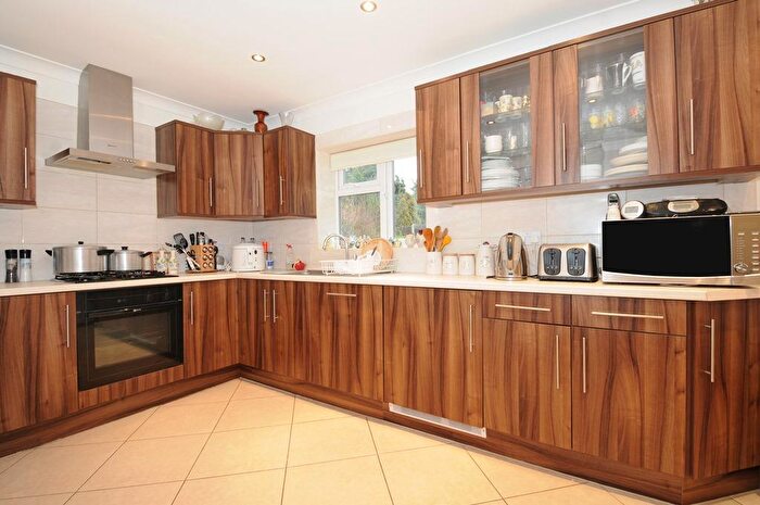 3 Bedroom Semi-Detached House To Rent In Morecambe Gardens, Stanmore, HA7