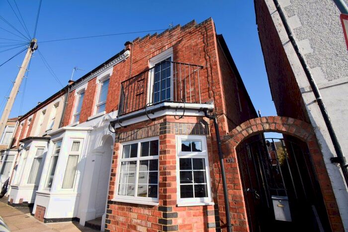 2 Bedroom Property To Rent In Lutterworth Road, Abington, Northampton NN1