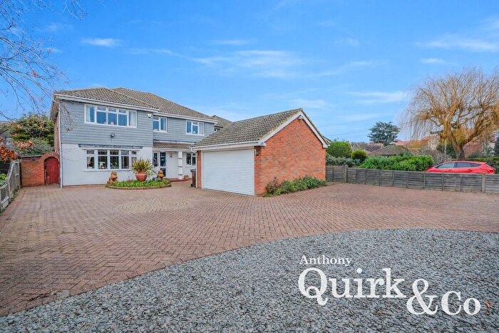 4 Bedroom Detached House For Sale In Long Road, Canvey Island, SS8