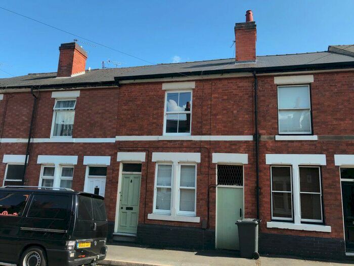 3 Bedroom House To Rent In Sherwin Street, Derby, DE22
