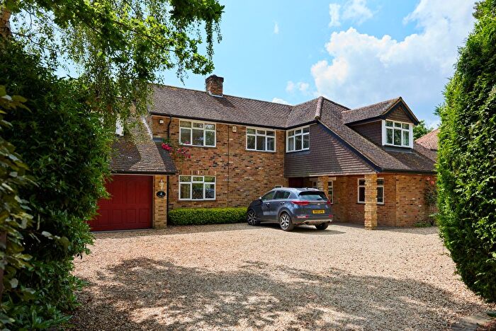 5 Bedroom Detached House For Sale In Chiltern Hill, The Chalfont Heights Estate, Chalfont St. Peter, SL9