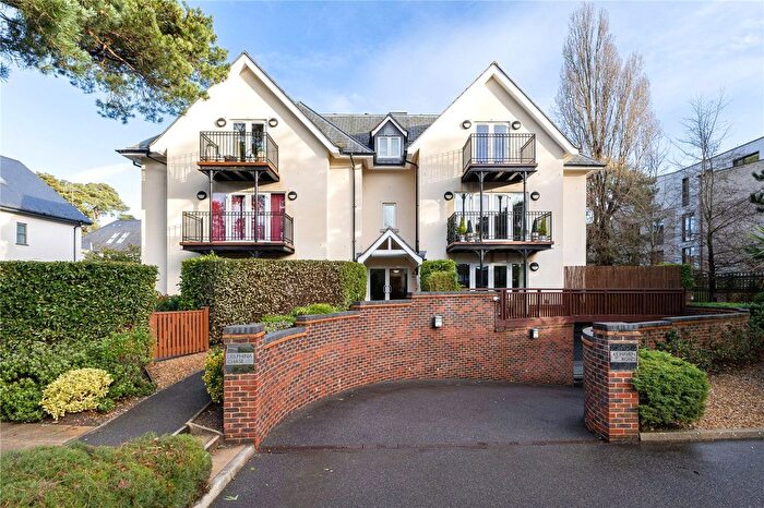 2 Bedroom Flat For Sale In Haven Road, Poole, Dorset, BH13