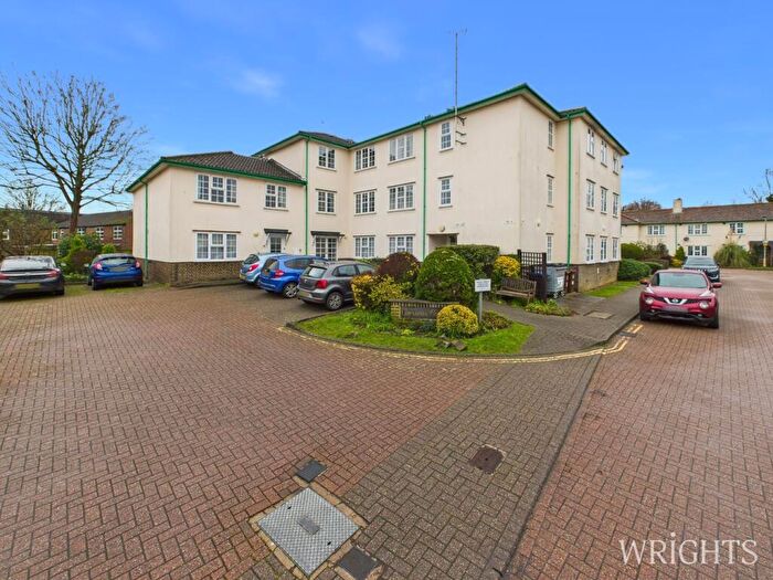 1 Bedroom Retirement Property For Sale In Guessens Court, Welwyn Garden City, AL8