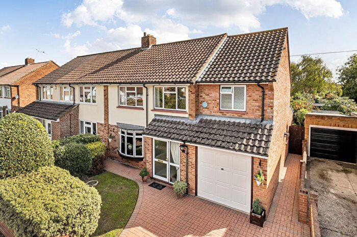 4 Bedroom Semi-Detached House For Sale In Cawcott Drive, Windsor, SL4
