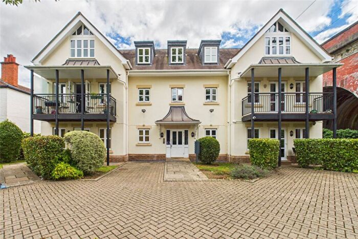 2 Bedroom Apartment For Sale In River Road, Taplow, Maidenhead, Buckinghamshire, SL6