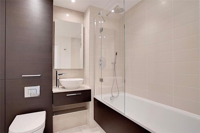 1 Bedroom Flat To Rent In Great Eastern Road Stratford, E15