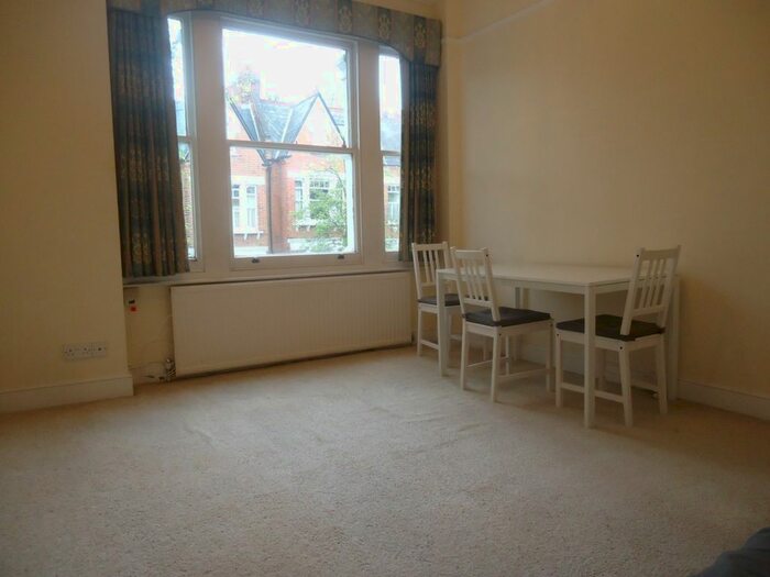2 Bedroom Flat To Rent In , Gladsmuir Road, Whitehall Park, N19