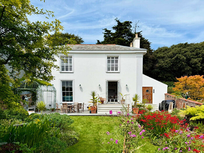 4 Bedroom Detached House For Sale In Lancefield House, PL28