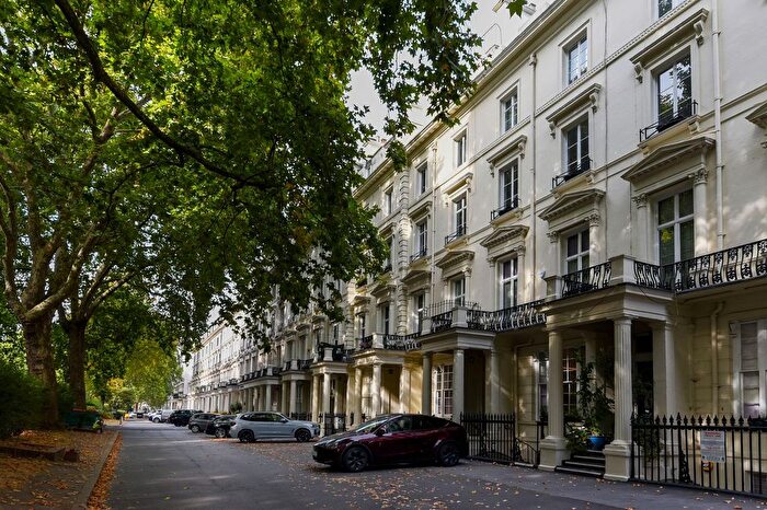 2 Bedroom Flat For Sale In Westbourne Terrace, Bayswater, W2