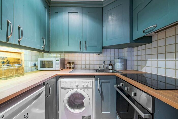 1 Bedroom Flat To Rent In Queen's Gate Terrace, South Kensington, London, SW7