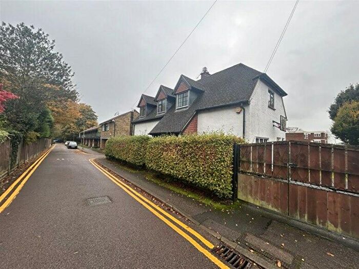 4 Bedroom House To Rent In Breadcroft Lane, Breadcroft Lane, Harpenden, AL5