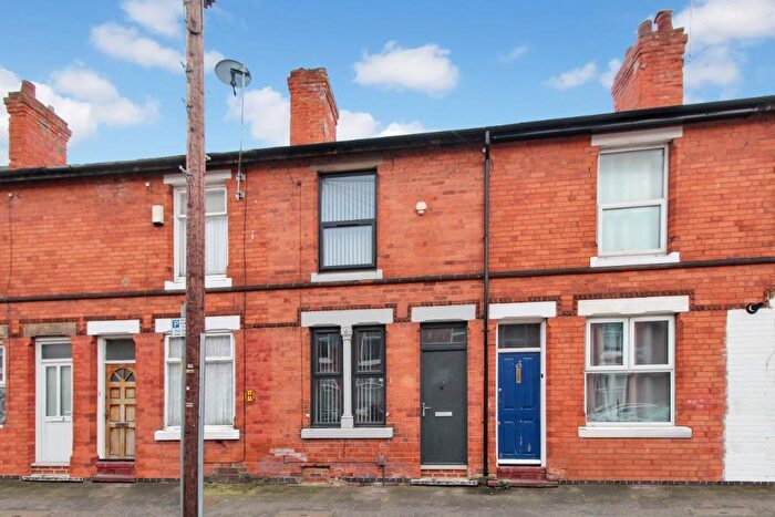 2 Bedroom Terraced House To Rent In Lonsdale Road, Radford, Nottingham, NG7