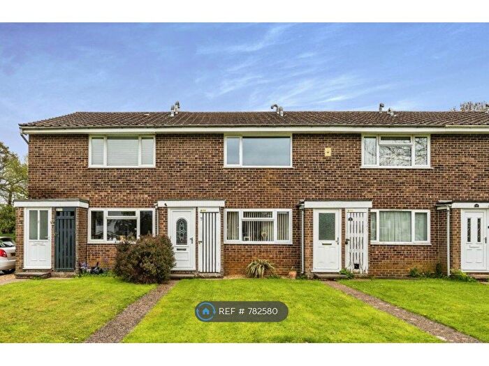 1 Bedroom Maisonette To Rent In Treagore Road, Calmore, Southampton, SO40