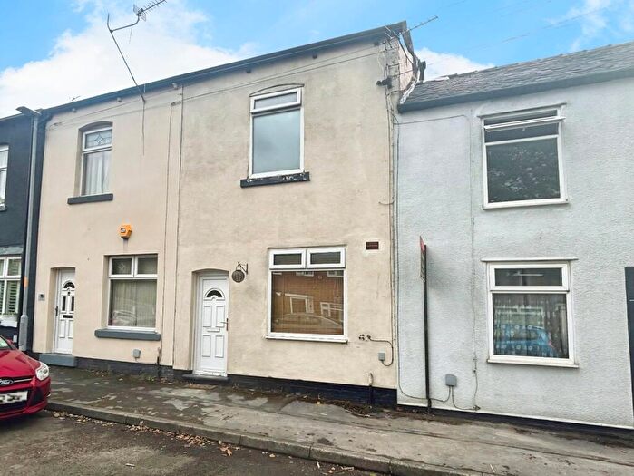 2 Bedroom Terraced House For Sale In Townend Street, Hyde, Greater Manchester, SK14