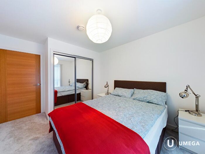 1 Bedroom Flat To Rent In Shrubhill Walk, Leith Walk, Edinburgh, EH7