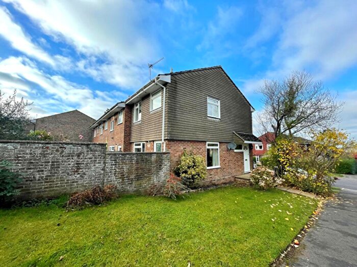 2 Bedroom House To Rent In Old Malling Way, Lewes, BN7