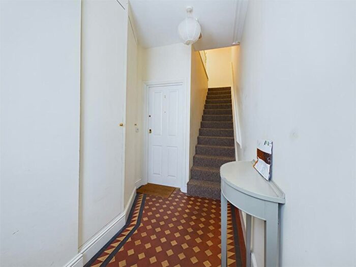 2 Bedroom Apartment For Sale In Vicarage Road, Cromer, NR27