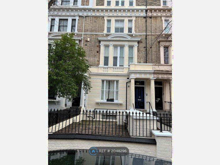2 Bedroom Flat To Rent In Cambridge Gardens, London, W10