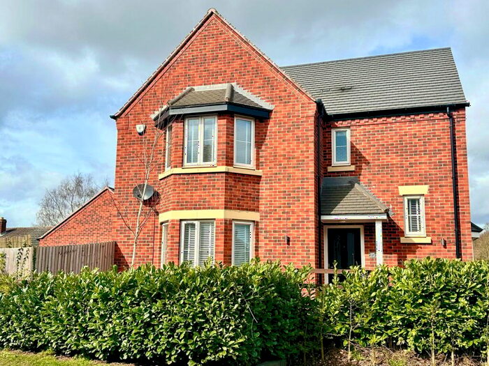 4 Bedroom Detached House For Sale In Foxley Chase, Linton, Swadlincote, DE12