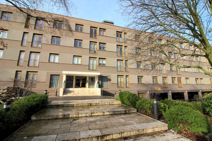 2 Bedroom Apartment To Rent In London Road, Sutton, Surrey, SM3