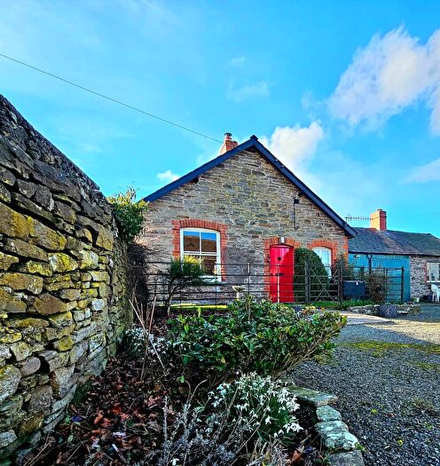 2 Bedroom Bungalow To Rent In Glasbury, Hereford, Powys, HR3