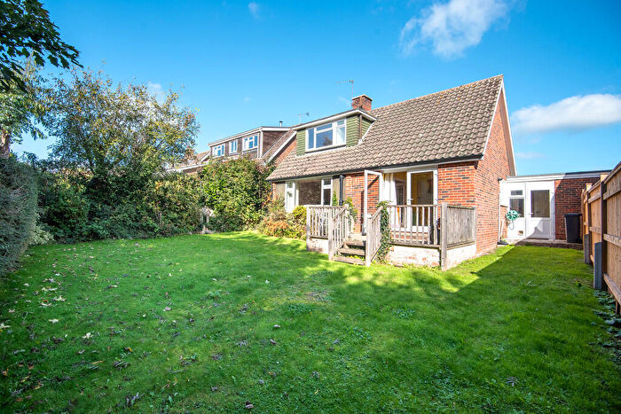 3 Bedroom Detached Bungalow For Sale In High Salvington, BN13