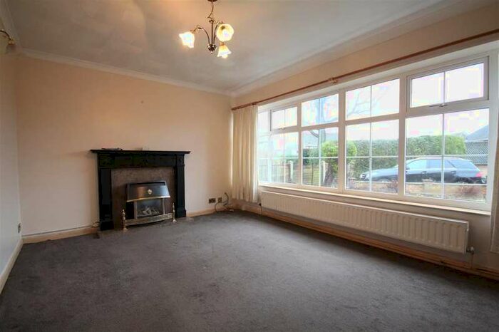 3 Bedroom House To Rent In Fernhurst Lea, Mirfield, WF14