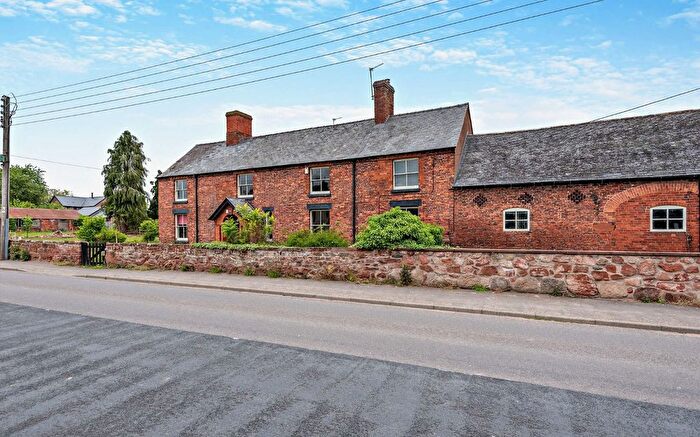 5 Bedroom Detached House For Sale In Knockin, Oswestry, Shropshire, SY10
