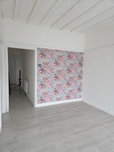 2 Bedroom Flat To Rent In London Road, Westcliff-On-Sea, SS0