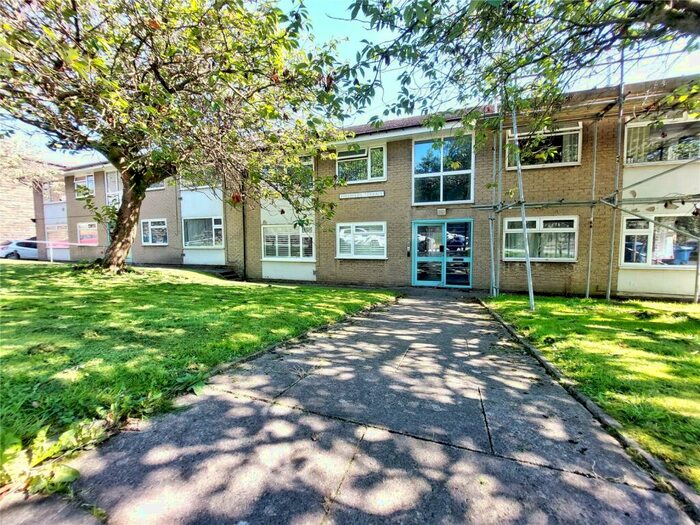 2 Bedroom Apartment For Sale In Freeholds Terrace, Shawforth, Rossendale, OL12