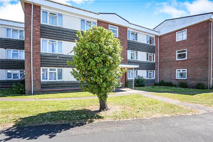 2 Bedroom Apartment For Sale In Whites Row, Kenilworth, Warwickshire, CV8