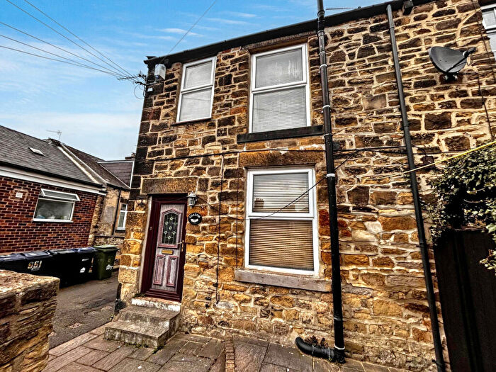 2 Bedroom End Of Terrace House For Sale In Albert Place, Low Fell, Gateshead, Tyne And Wear, NE9