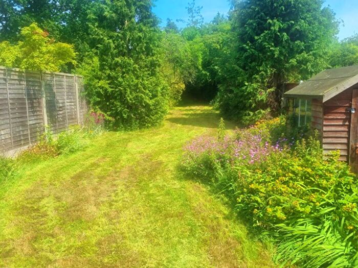 2 Bedroom Bungalow For Sale In Hullbridge Road, Rayleigh, Essex, SS6