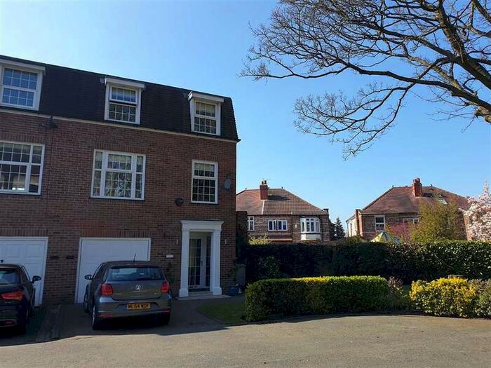 3 Bedroom Mews House To Rent In Curzon Mews, Wilmslow, SK9