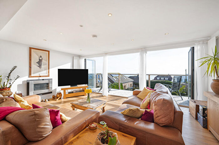 4 Bedroom Detached House For Sale In Eileen Avenue, Saltdean Brighton, East Sussex, BN2