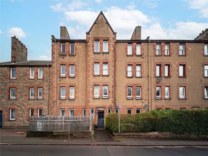 2 Bedroom Flat For Sale In South Sloan Street, Leith, Edinburgh, EH6