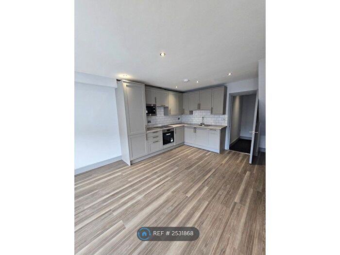 2 Bedroom Flat To Rent In Regent Road, Altrincham, WA14