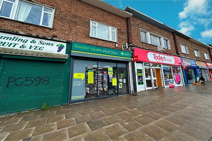 2 Bedroom Flat To Rent In Fewster Square, Gateshead, NE10