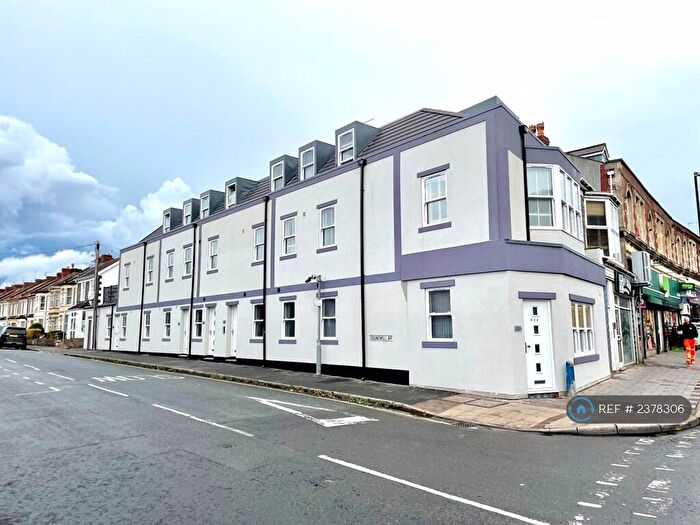2 Bedroom Flat To Rent In Soundwell Road, Bristol, BS15