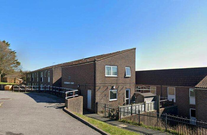 1 Bedroom Flat To Rent In Guinness Court, Iveagh Crescent, Newhaven, BN9