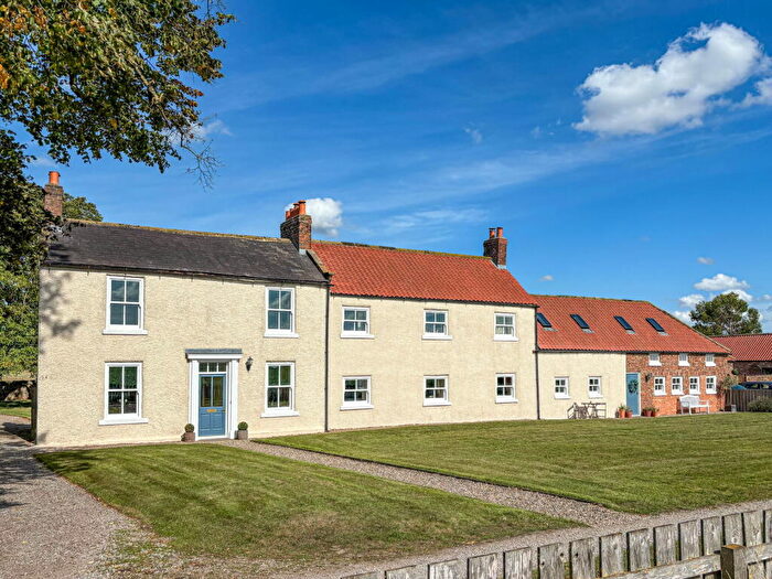 5 Bedroom Detached House For Sale In Ainderby Road, Northallerton, DL7