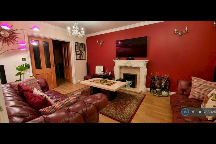 4 Bedroom Detached House To Rent In Widney Lane, Solihull, B91