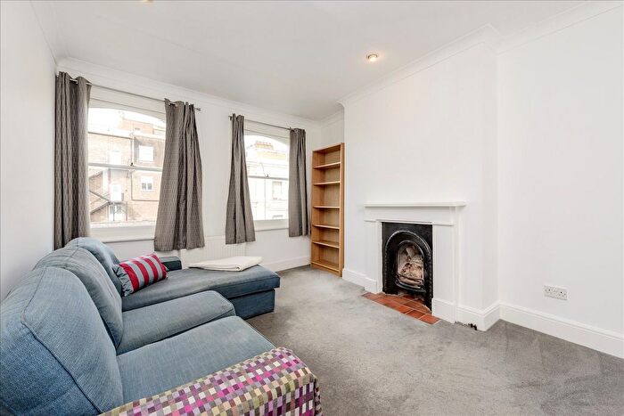 2 Bedroom Flat For Sale In Hetley Road, Shepherd's Bush, W12