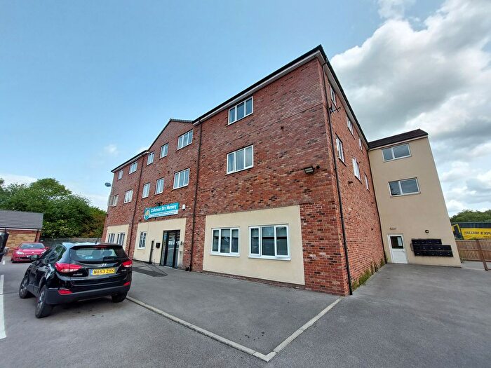 2 Bedroom Flat To Rent In Foljambe Court, Doncaster Road, Rotherham, S65