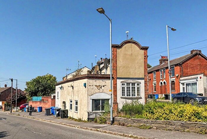 1 Bedroom Apartment For Sale In Warwick Road, Ipswich, Suffolk, IP4
