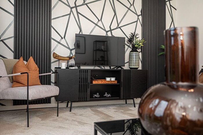 3 Bedroom Semi Detached House For Sale In Worsley Mesnes Drive, Wigan, Greater Manchester, WN3